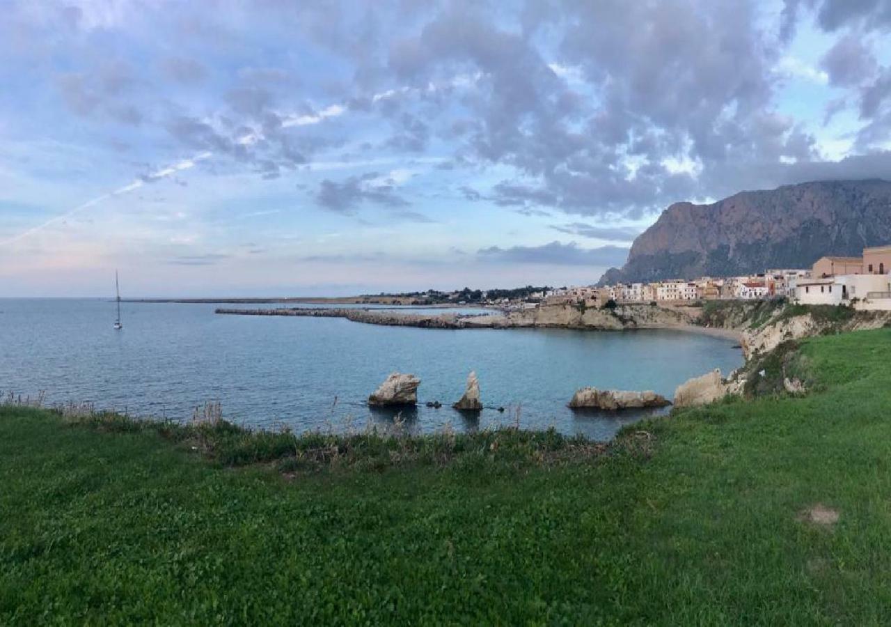 Alma Nua Bed & Breakfast Terrasini Exterior photo